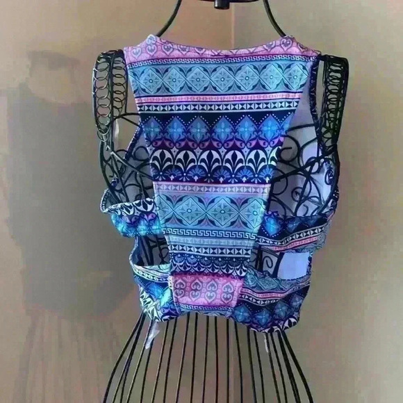 Colorful crop top - Picture 3 of 4